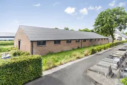 Westerlee, Hoofdstraat, gelegen achter huisnummer 85