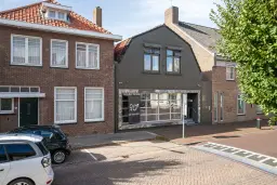 Oostburg, Nieuwstraat 30 en 30A