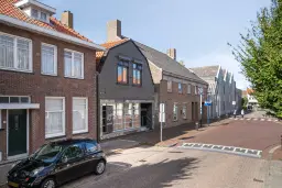 Oostburg, Nieuwstraat 30 en 30A