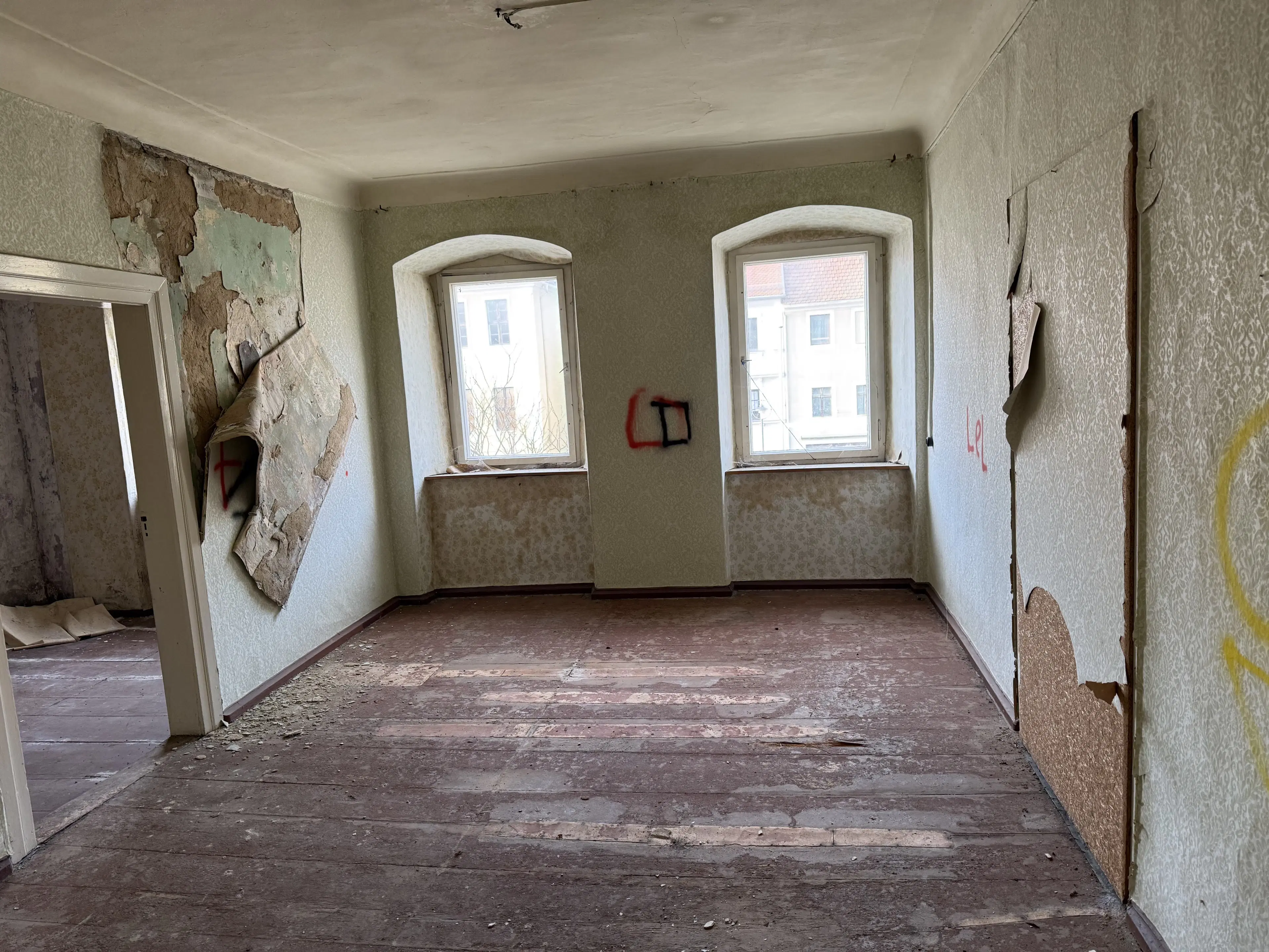 Karakteristiek pand met horeca- en woonfunctie aan de Markt te Reichenbach - Duitsland