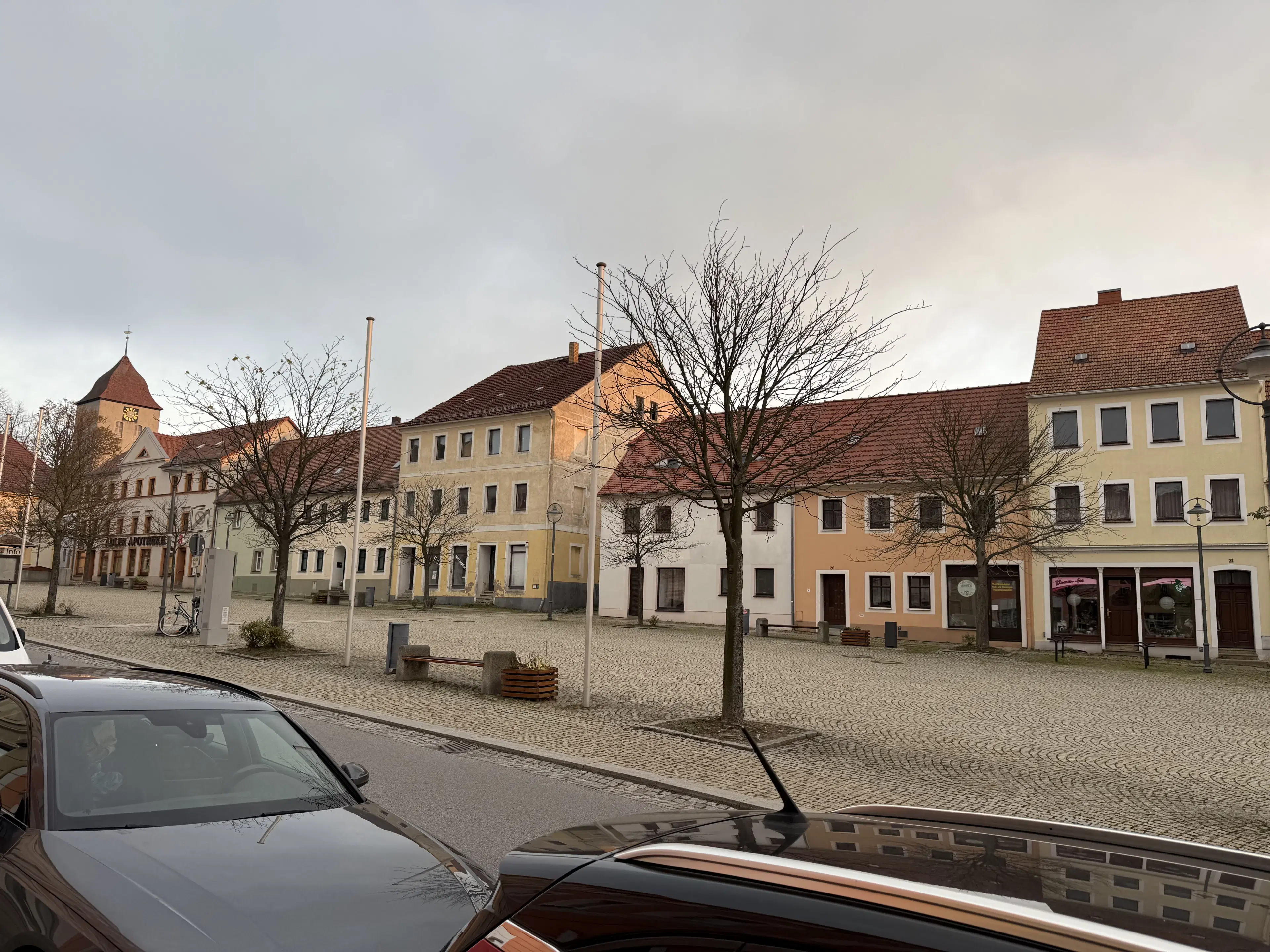 Karakteristiek pand met horeca- en woonfunctie aan de Markt te Reichenbach - Duitsland