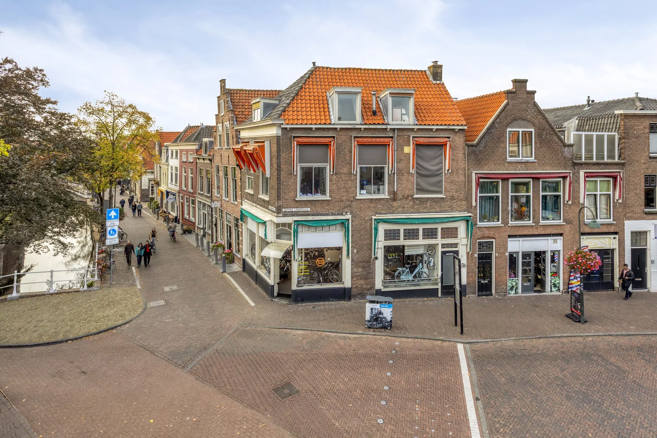 Delft, Nieuwe Langendijk 2B en 2C
