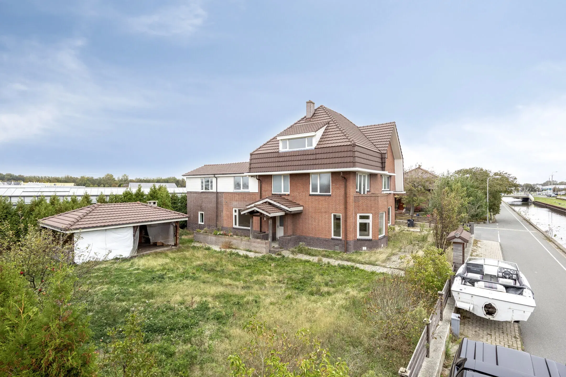 Poeldijk, Vredebestlaan 64