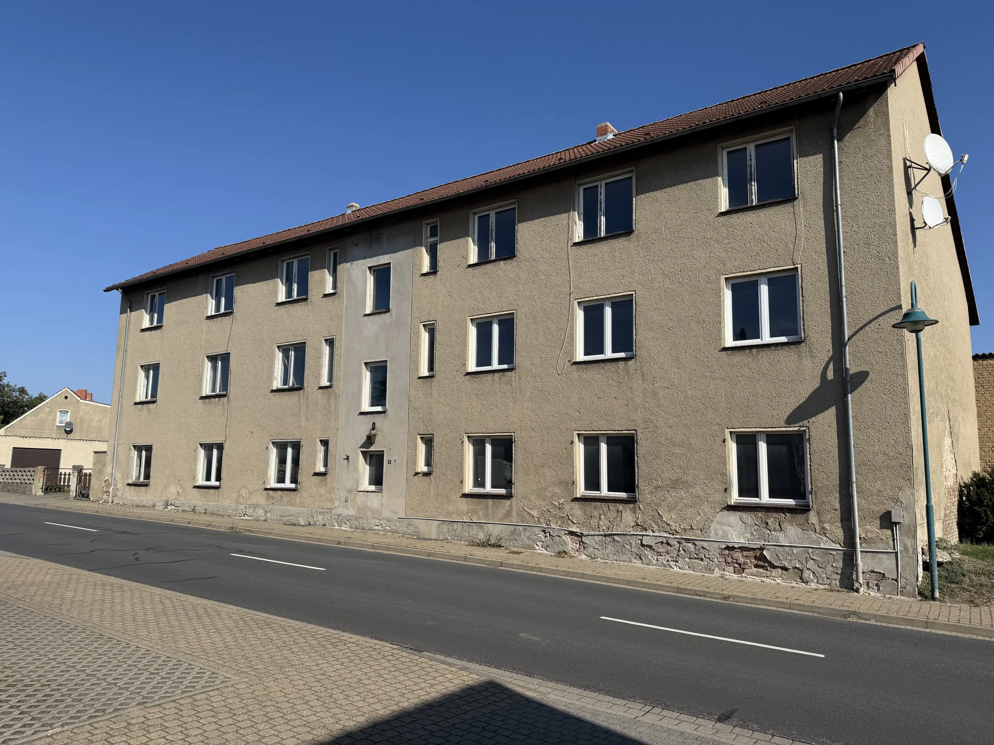 Beleggingsobject met 7 ruime appartementen en garages nabij Maagdenburg, Hamersleben - Duitsland