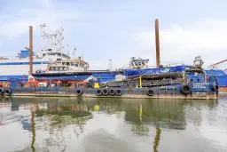 Stalen werkschip 'Q Adventurer' (voorheen 'DCS Adventurer')