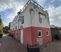 Hillegom, Weeresteinstraat 77 / Kortenbachstraat 1 en 3