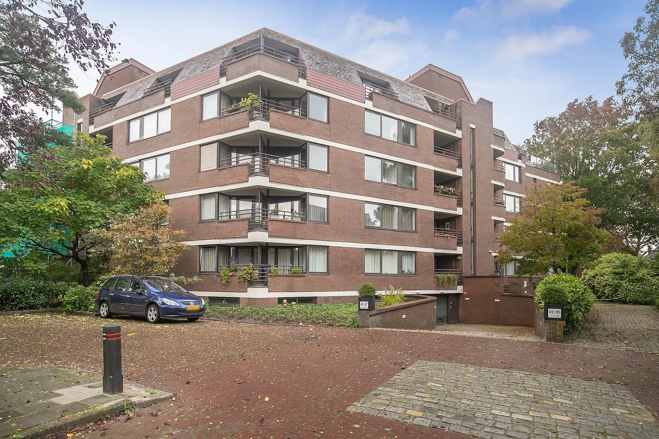 Enschede, J.W. Racerstraat 91