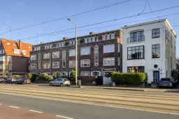 's-Gravenhage, Gevers Deynootweg 39, 37 D en 37 E