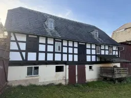 Idyllisch 4-zijdig landgoed met mogelijkheden tot B&B op perceel van 3.451 m² in Heinsdorfergrund - Duitsland