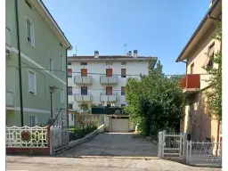 Privéonderhandeling – magazijn in Pesaro (PU) Loc. Zaak Bruciate - Italië