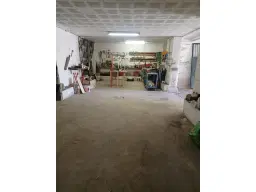 Privéonderhandeling – magazijn in Pesaro (PU) Loc. Zaak Bruciate - Italië