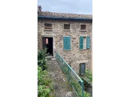 Privé-verdrag: 2 woonunits in het historische centrum van Sant'Agata Feltria (RN)