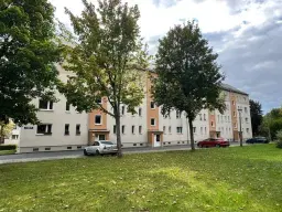 27 appartementen, bouwjaar 1988, 11 verhuurd (€ 58.500,= huur) - Markneukirchen - Duitsland