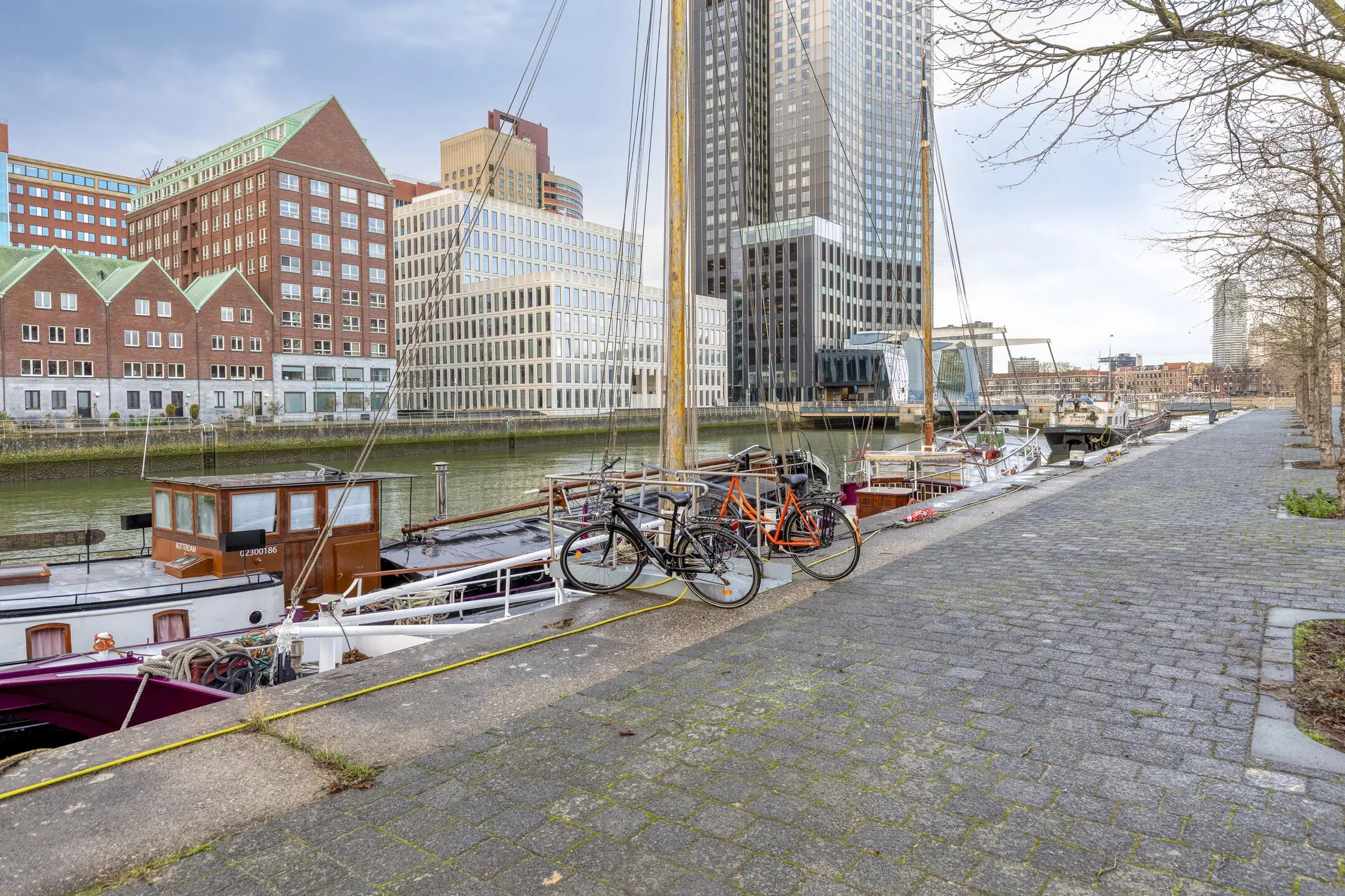 Rotterdam, Helmersstraat 143