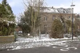 Simpelveld, Dr. Poelsplein 18