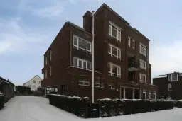 Rotterdam, Van der Duijn van Maasdamweg 530