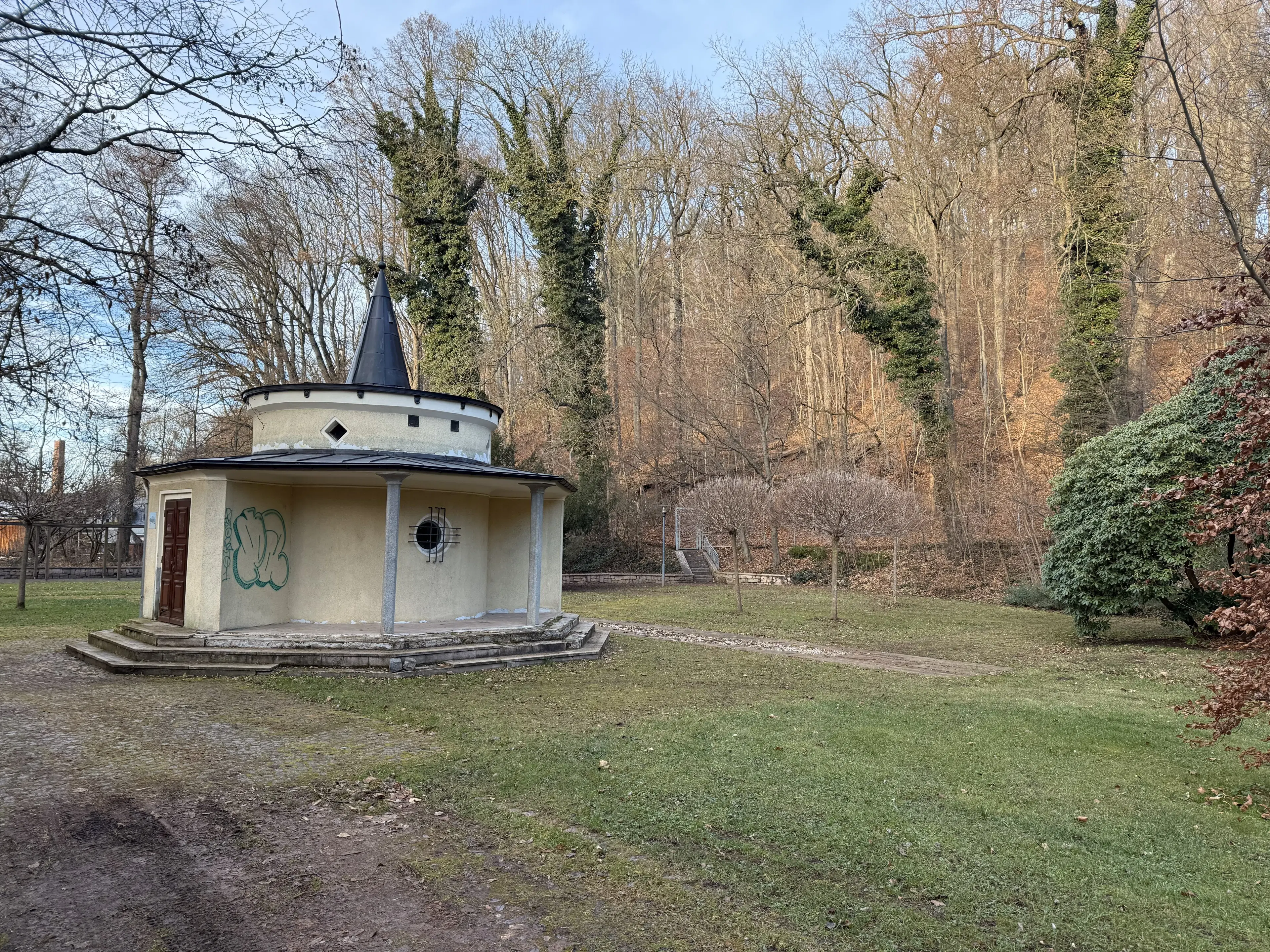 Contractvrij perceel van 3.902 m² in Aue Bad Schlema, Duitsland