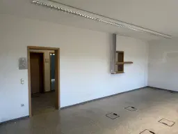 Magazijncomplex op perceel van 2962 m² in Hirschfeld - Duitsland