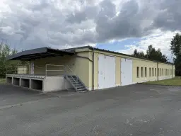 Magazijncomplex op perceel van 2962 m² in Hirschfeld - Duitsland