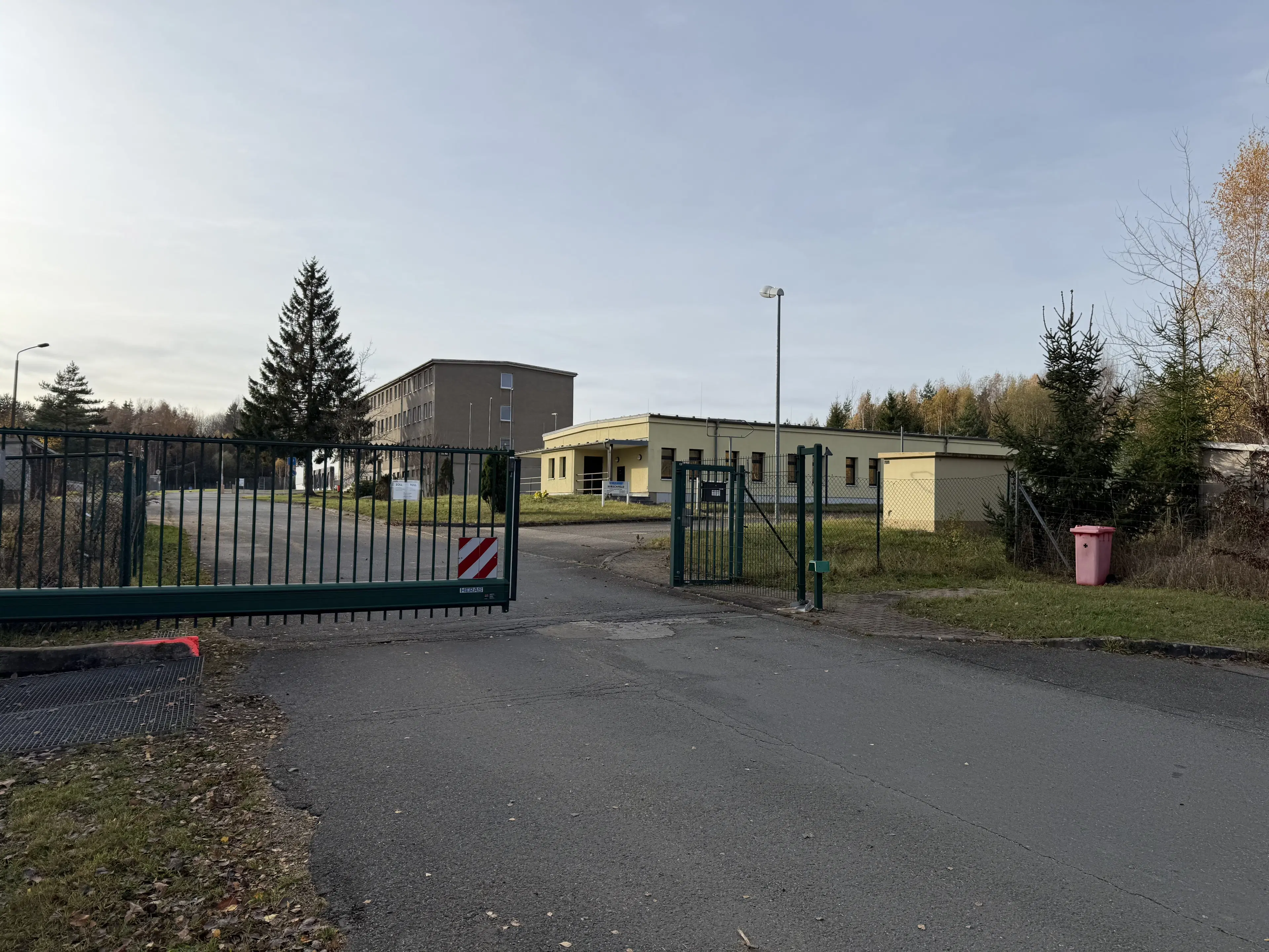 Magazijncomplex op perceel van 2962 m² in Hirschfeld - Duitsland