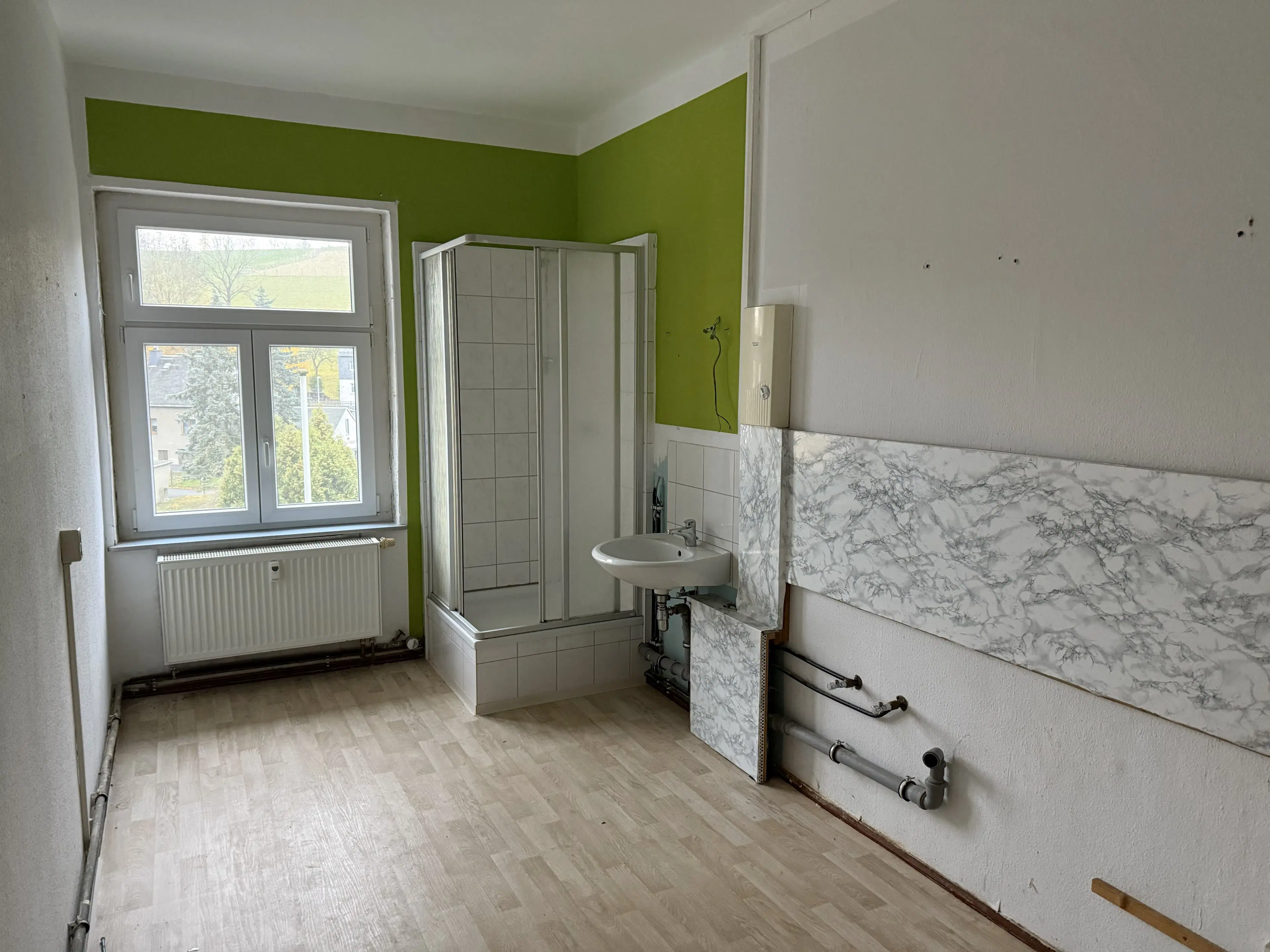 2 Karakteristieke wooncomplexen met totaal 19 eenheden op perceel van 3810 m² in Borstendorf, Duitsland