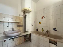 2 Karakteristieke wooncomplexen met totaal 19 eenheden op perceel van 3810 m² in Borstendorf, Duitsland