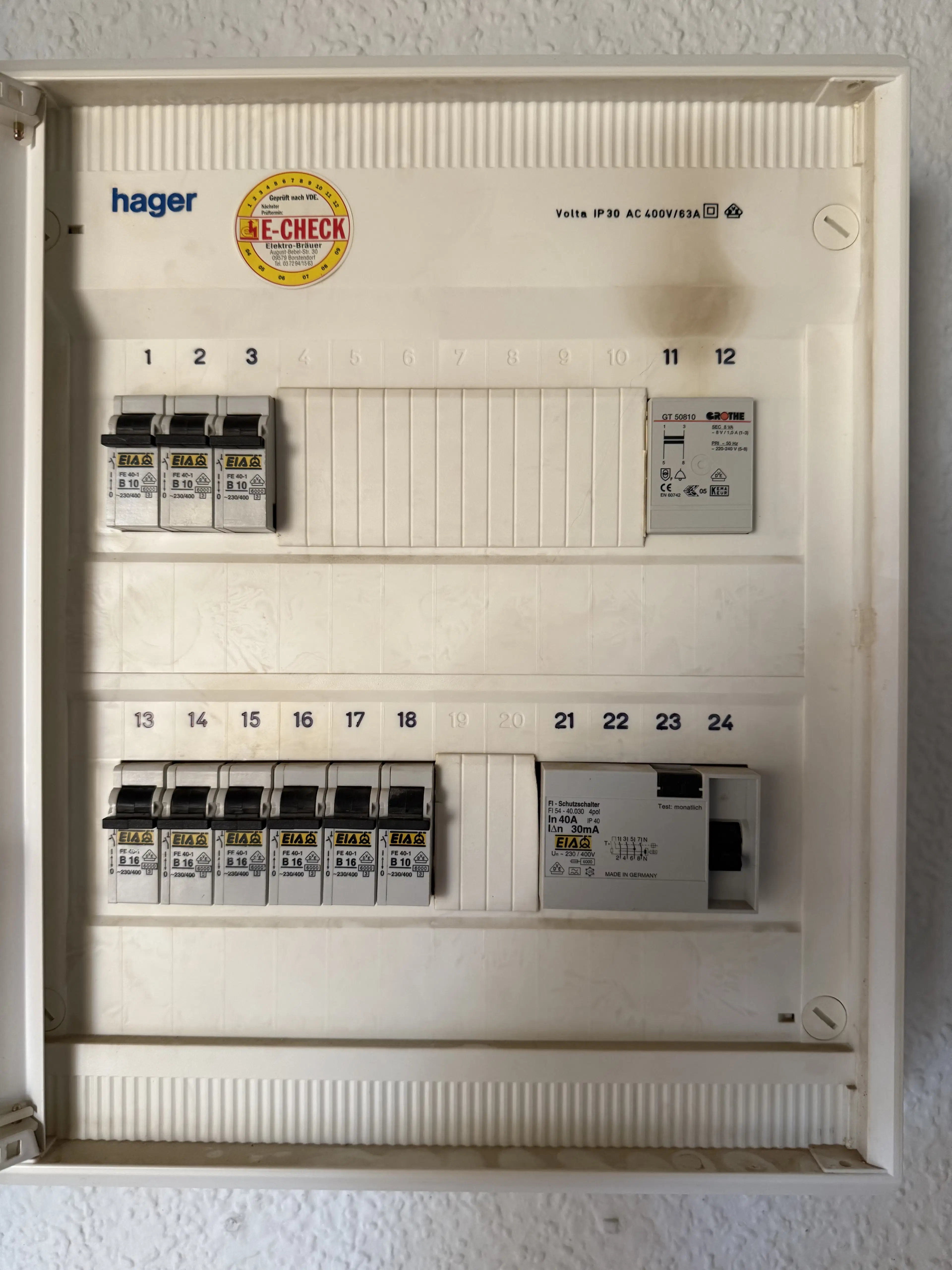 2 Karakteristieke wooncomplexen met totaal 19 eenheden op perceel van 3810 m² in Borstendorf, Duitsland