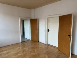 2 Karakteristieke wooncomplexen met totaal 19 eenheden op perceel van 3810 m² in Borstendorf, Duitsland