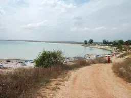 2 winkels 198 m² op slechts 10 minuten van het strand in Vichovo - Bulgarije