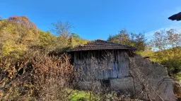 Huis met een perceel van 3.995 m² en extra gebouwen in Kosta Perchevo - Bulgarije