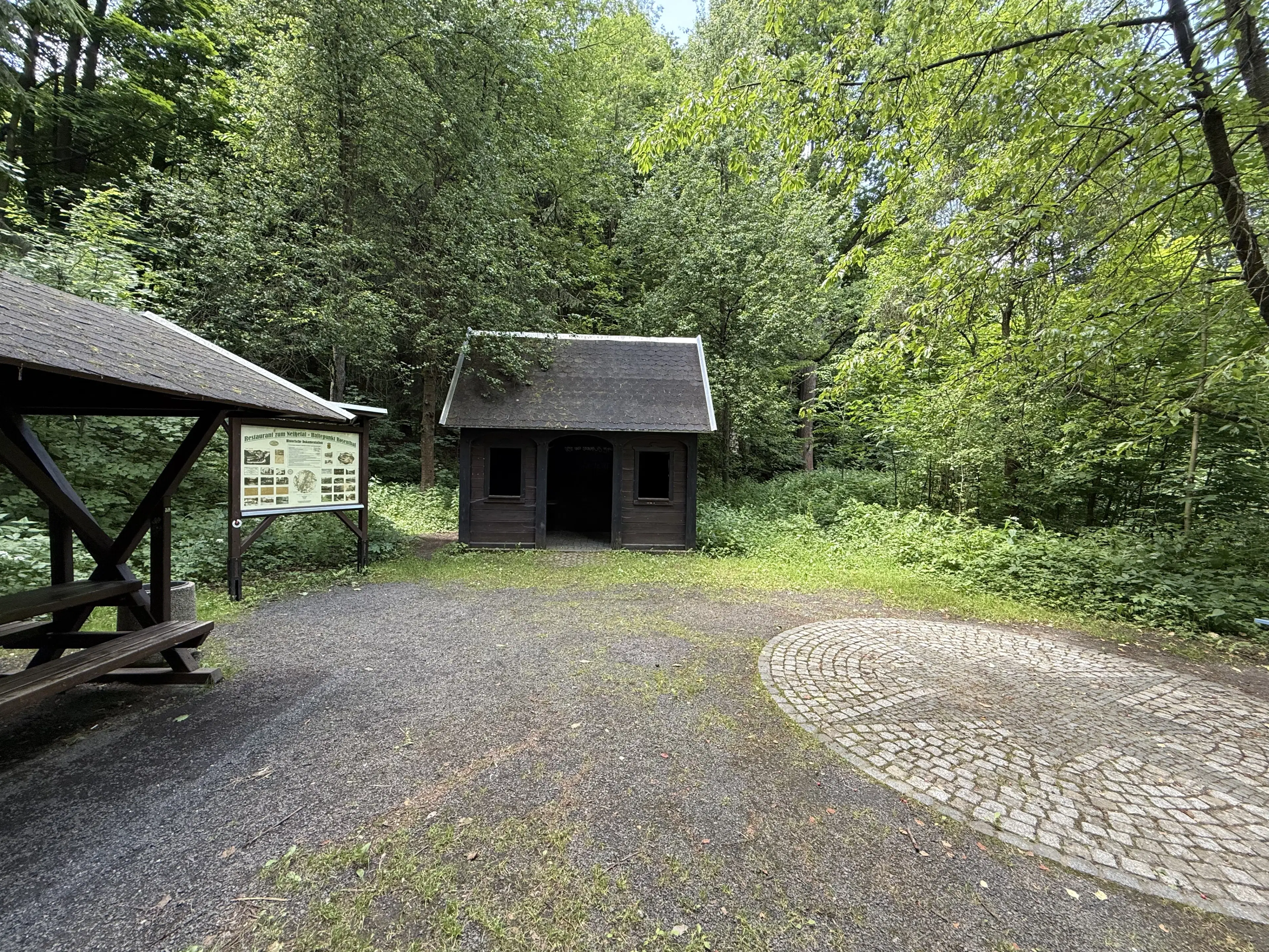 Openruimte van 220 m² nabij de Pirk- en Dröda-dammen - Bösenbrunn - Duitsland