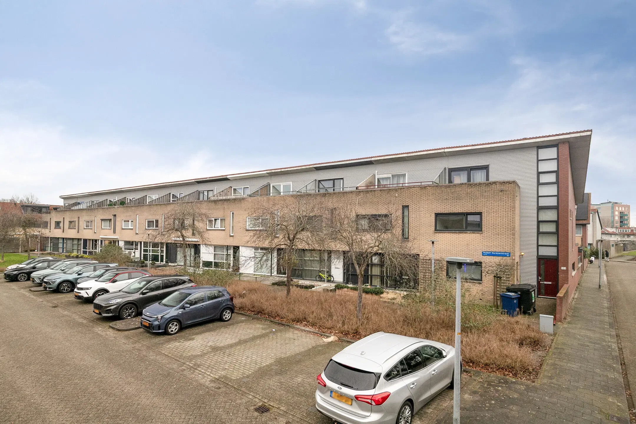 Almere, Rudolf Nureyevstraat 95