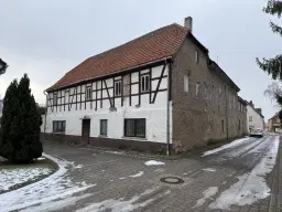 Ruim woon- en werkhuis op perceel van 690 m² in Ritteburg, Halle, Leipzig - Duitsland