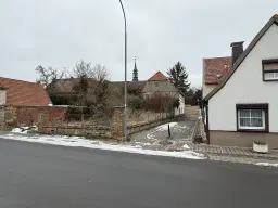 Ruim woon- en werkhuis op perceel van 690 m² in Ritteburg, Halle, Leipzig - Duitsland