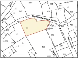 Appartementengebouw (3 van de 5 verhuurd, huursom € 9.900,=) in centrum Gerbstedt, Halle - Duitsland