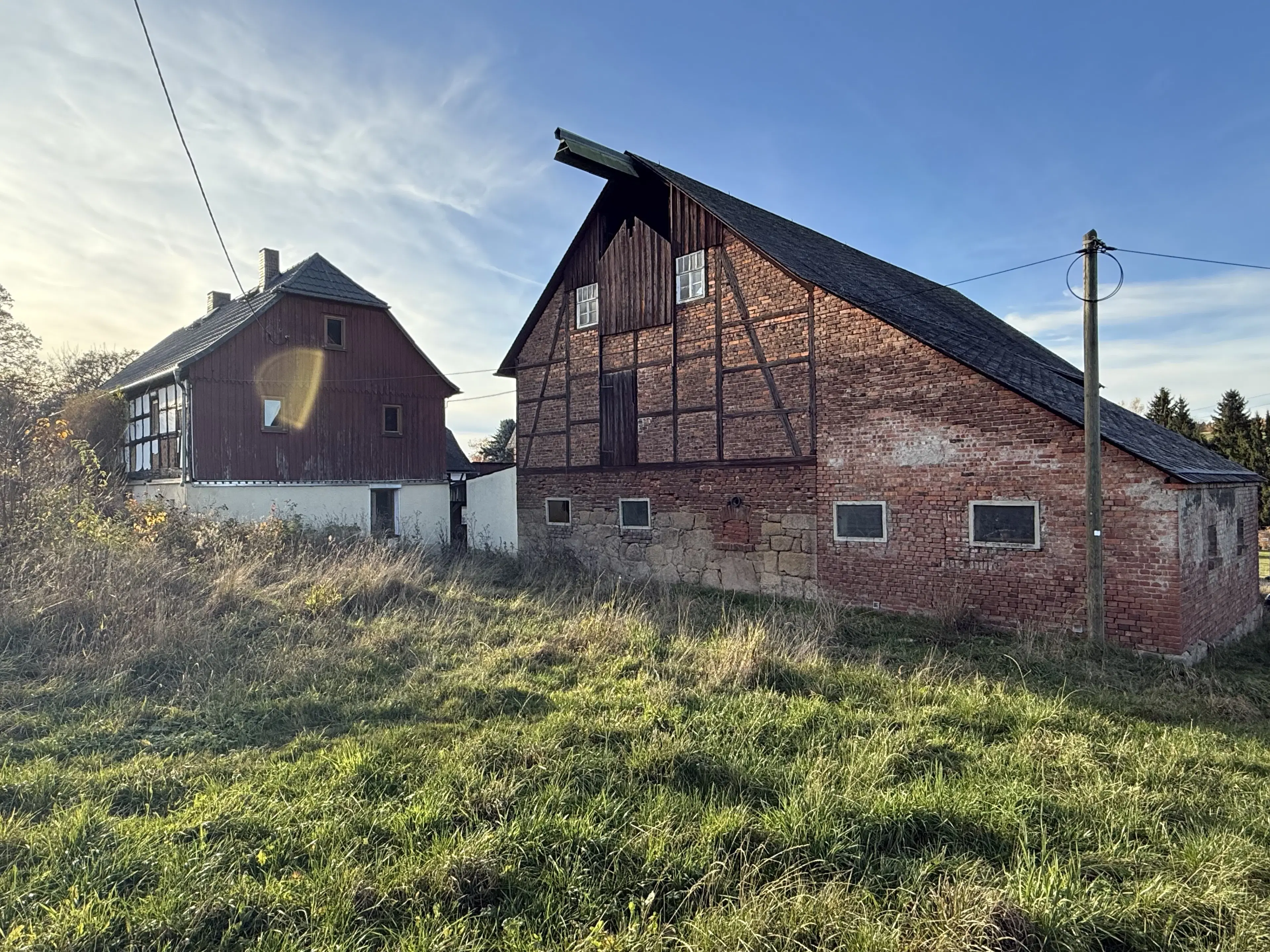 Idyllisch 4-zijdig landgoed op perceel van 3.451 m² in Heinsdorfergrund - Duitsland