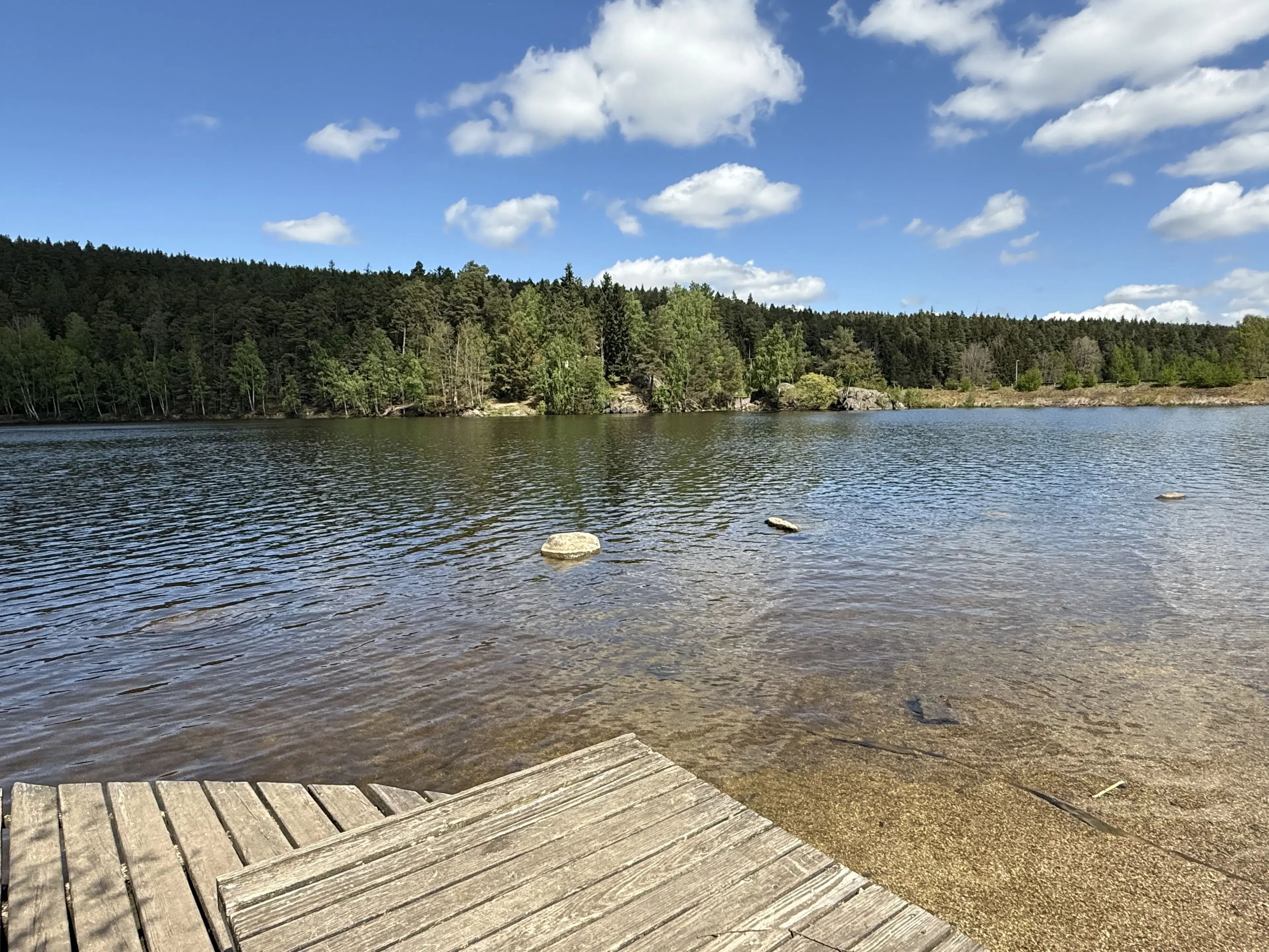 Idyllisch 4-zijdig landgoed op perceel van 3.451 m² in Heinsdorfergrund - Duitsland