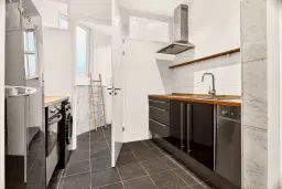 Amsterdam, Leidsekade 75 H