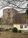 Karakteristieke toren en bebouwing op perceel van 1.377 m² nabij Klobikau, Halle - Duitsland