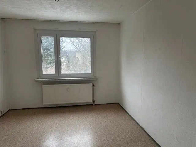 27 appartementen, bouwjaar 1988, 15 verhuurd (huursom € 73.100,=), in Markneukirchen - Duitsland
