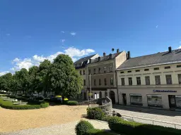 27 appartementen, bouwjaar 1988, 15 verhuurd (huursom € 73.100,=), in Markneukirchen - Duitsland