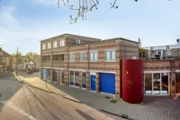 Lekkerkerk, Raadhuisplein Ongenummerd