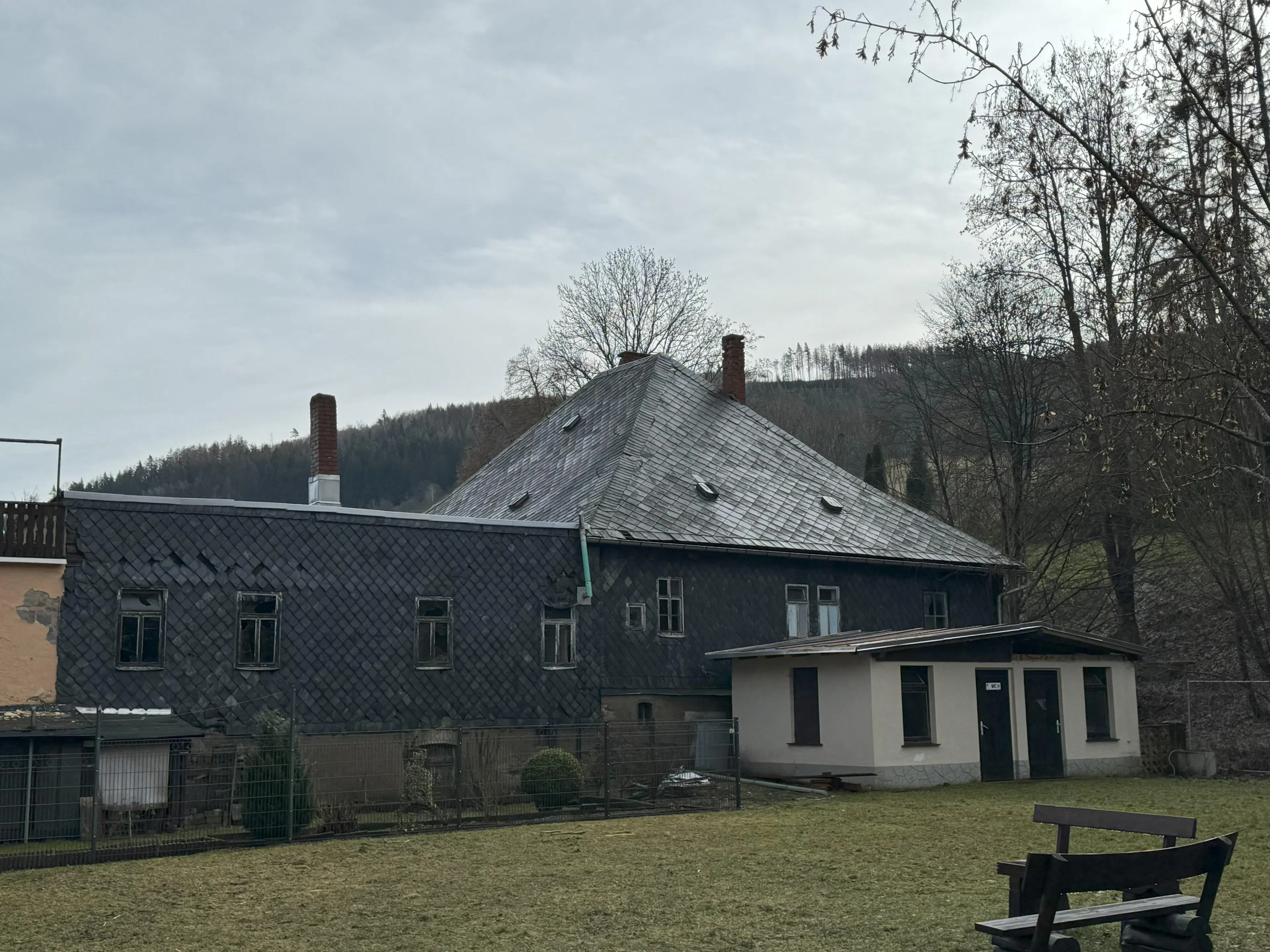 Voormalige boswachterswoning in Gräfenthal - Duitsland