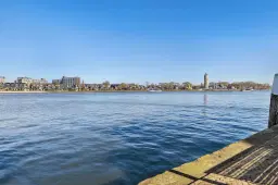 Dordrecht, Blauwpoortsplein 4