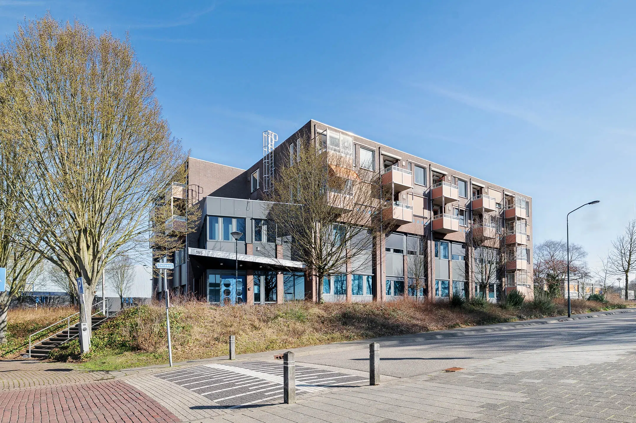 Helmond, Deltaweg 185