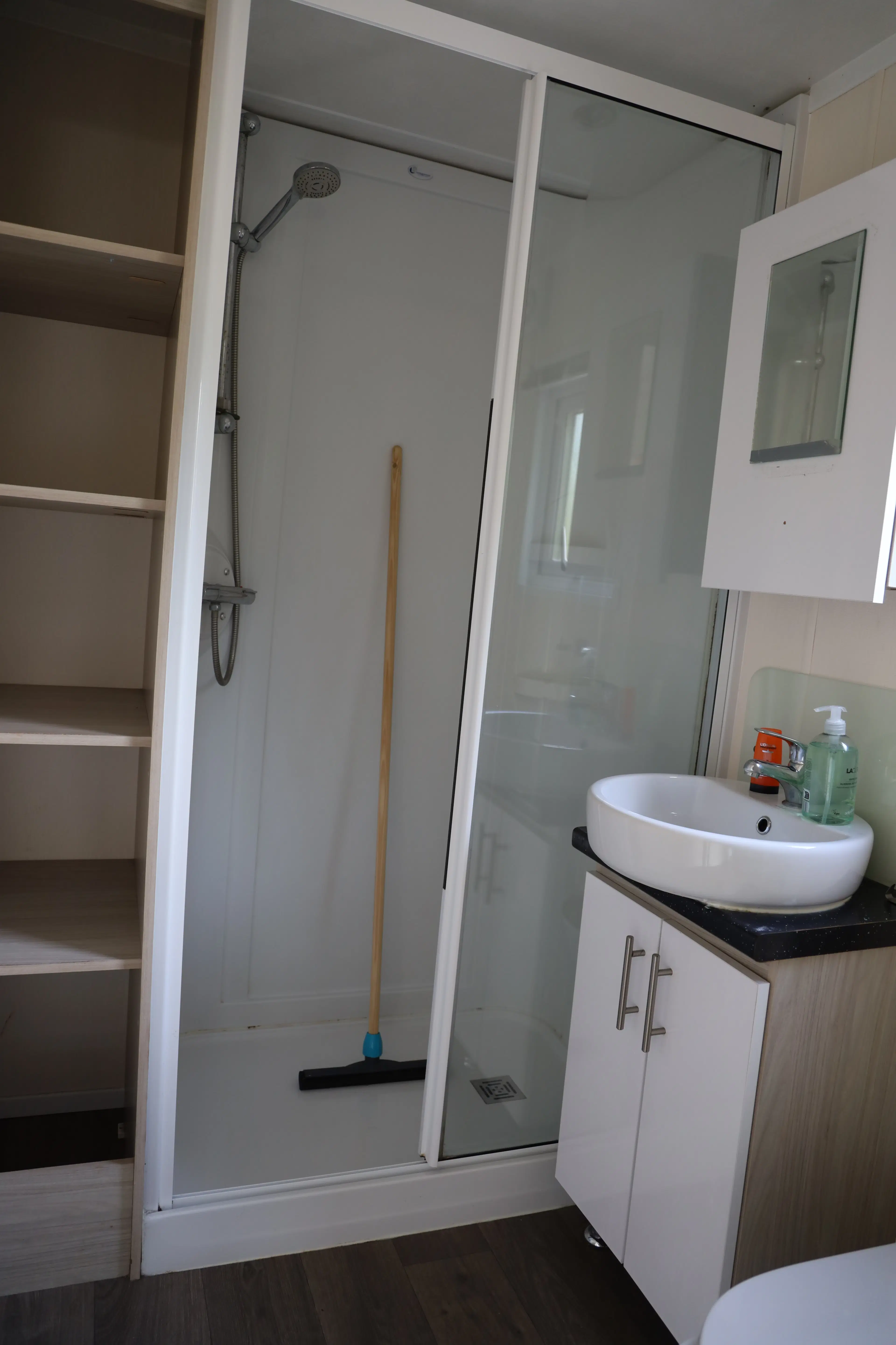 Biddinghuizen, Spijkweg 15 - P346