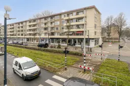 Amsterdam, Tussen Meer 236