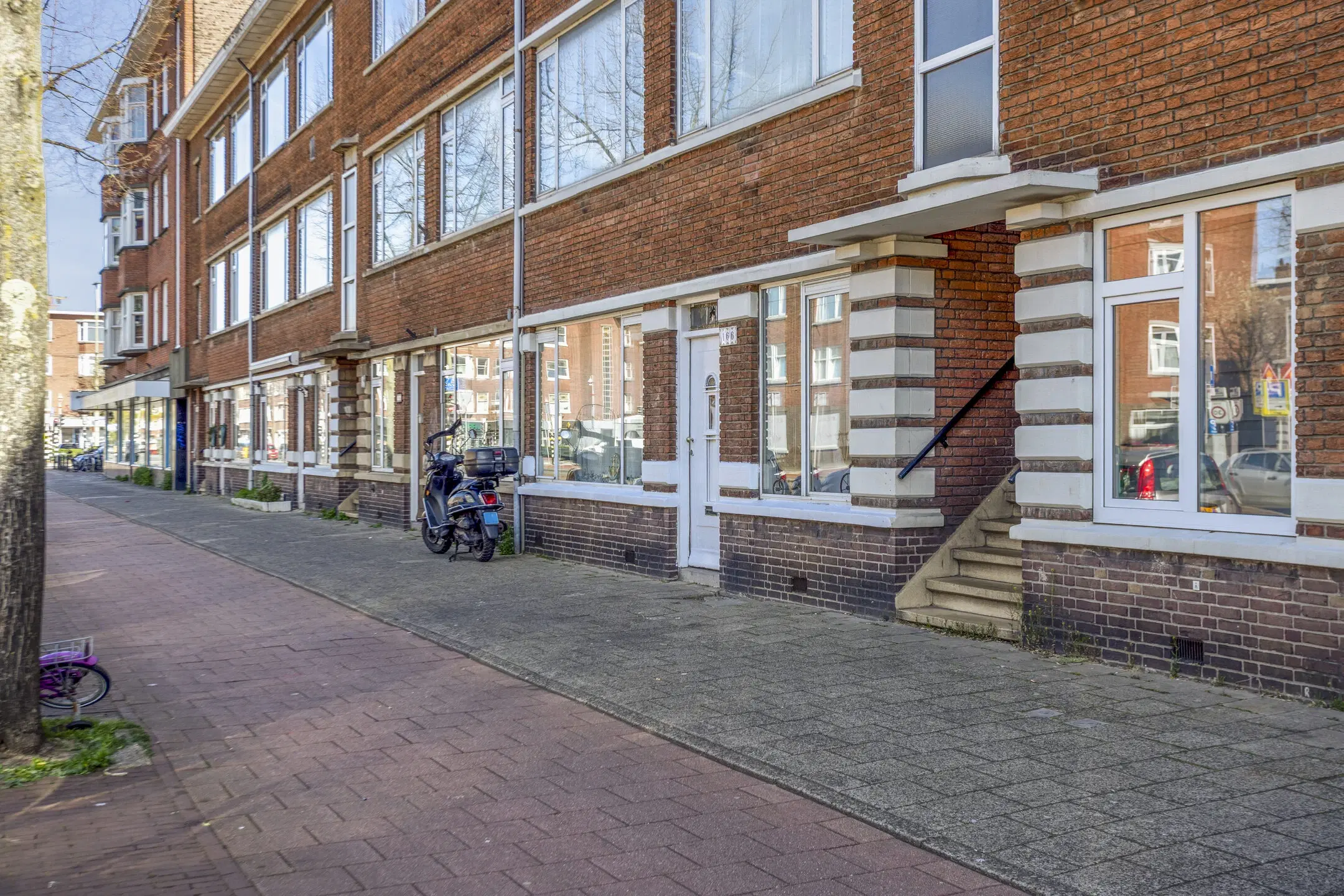 's-Gravenhage, De Genestetlaan 166