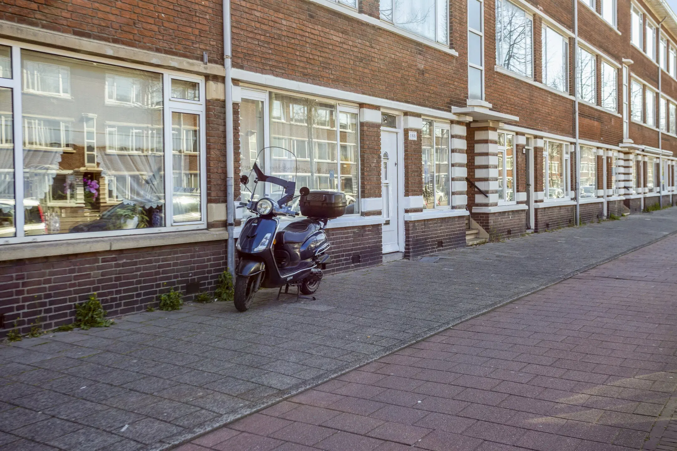 's-Gravenhage, De Genestetlaan 166