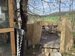 Idyllisch 3-zijdig landgoed op perceel van 4.180 m² in Zettlitz - Duitsland